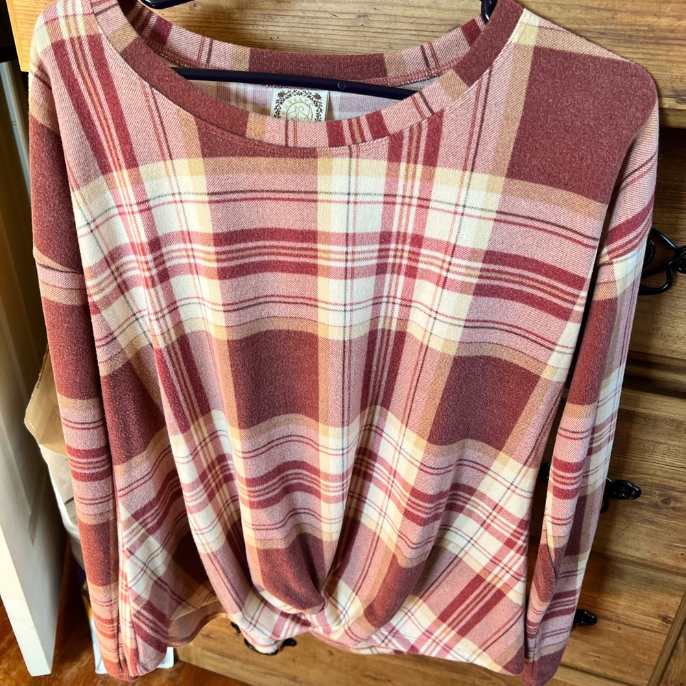 Plaid Long Sleeve Top in Red and Cream
